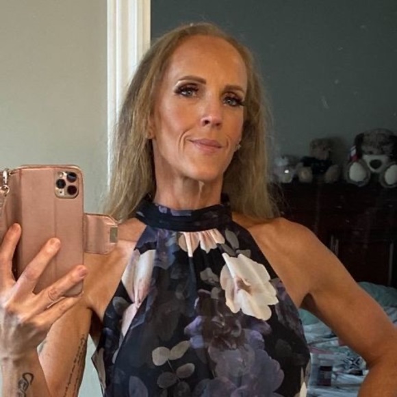 Meet your Posher, Donna - Picture 1 of 1